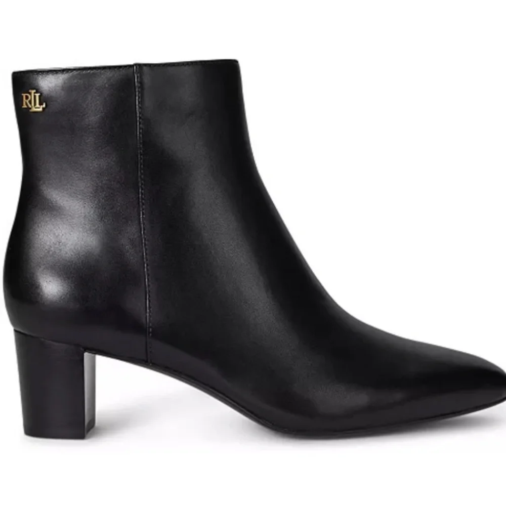 Lauren Ralph Lauren Boots NIB size 5.5